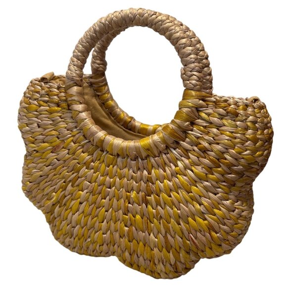 Woven Straw Flower Shaped Handbag With Double Handles & Zipper Closure Bahamas - Picture 1 of 9